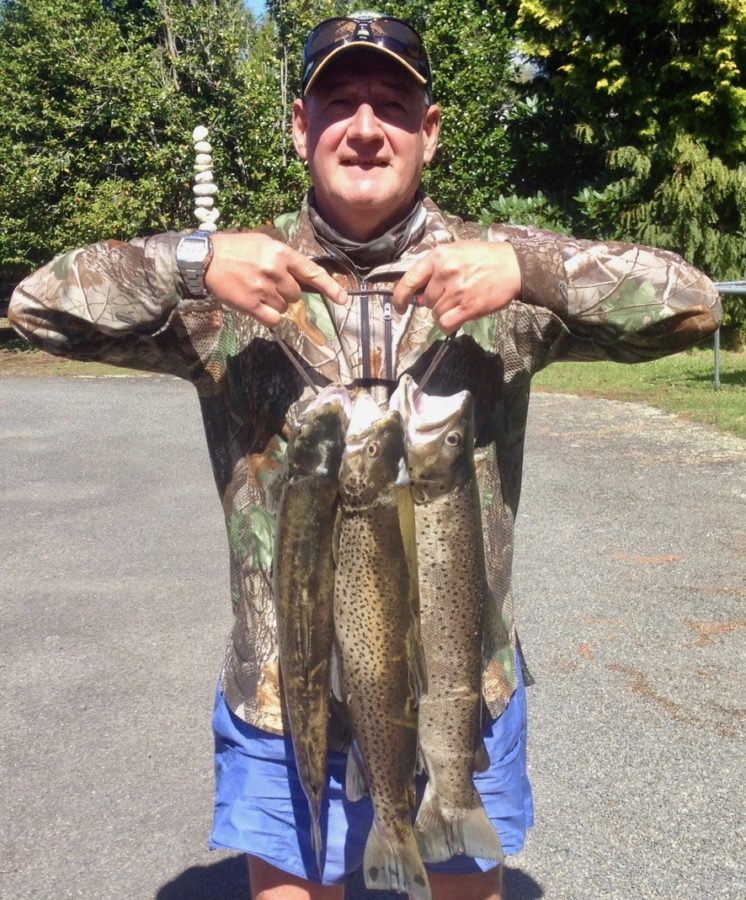 Smoking trout secrets Tongariro River Motel